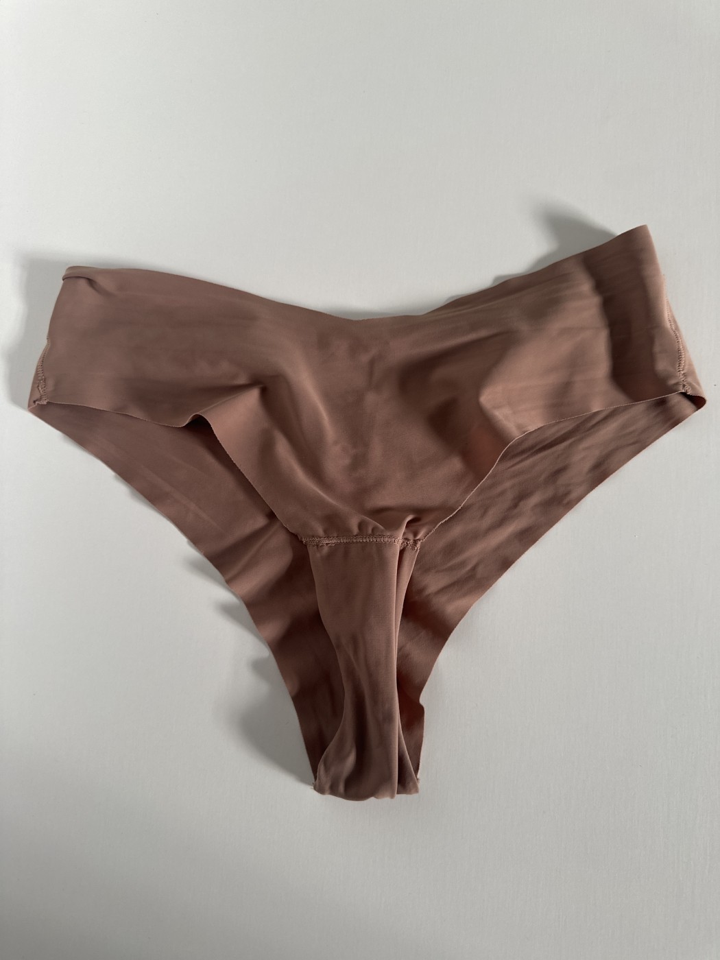 Culotte portée avec trace de Cyprine