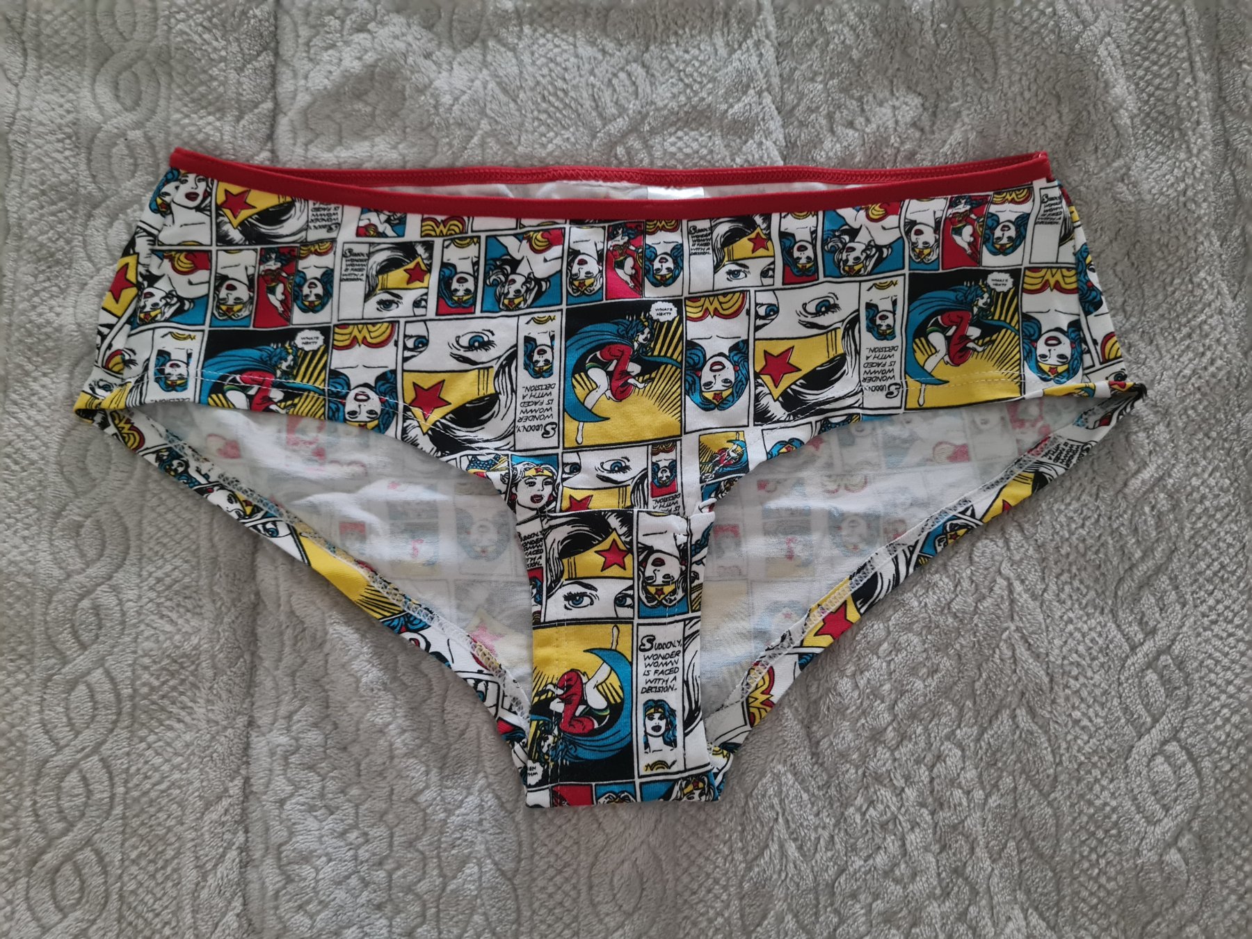 Braguita Wonder Woman – foto 2 de 3