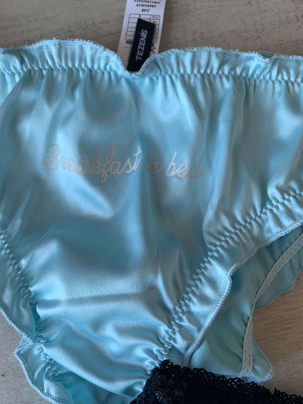 Mutandina di Tezenis nuova da impregnare del mio odore per te – foto 2 di 2