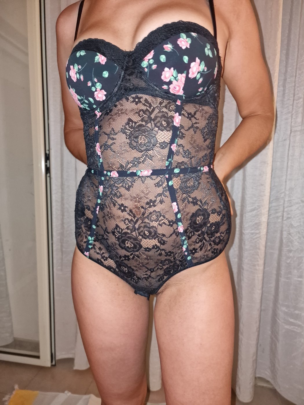 Body pizzo – foto 2 di 3