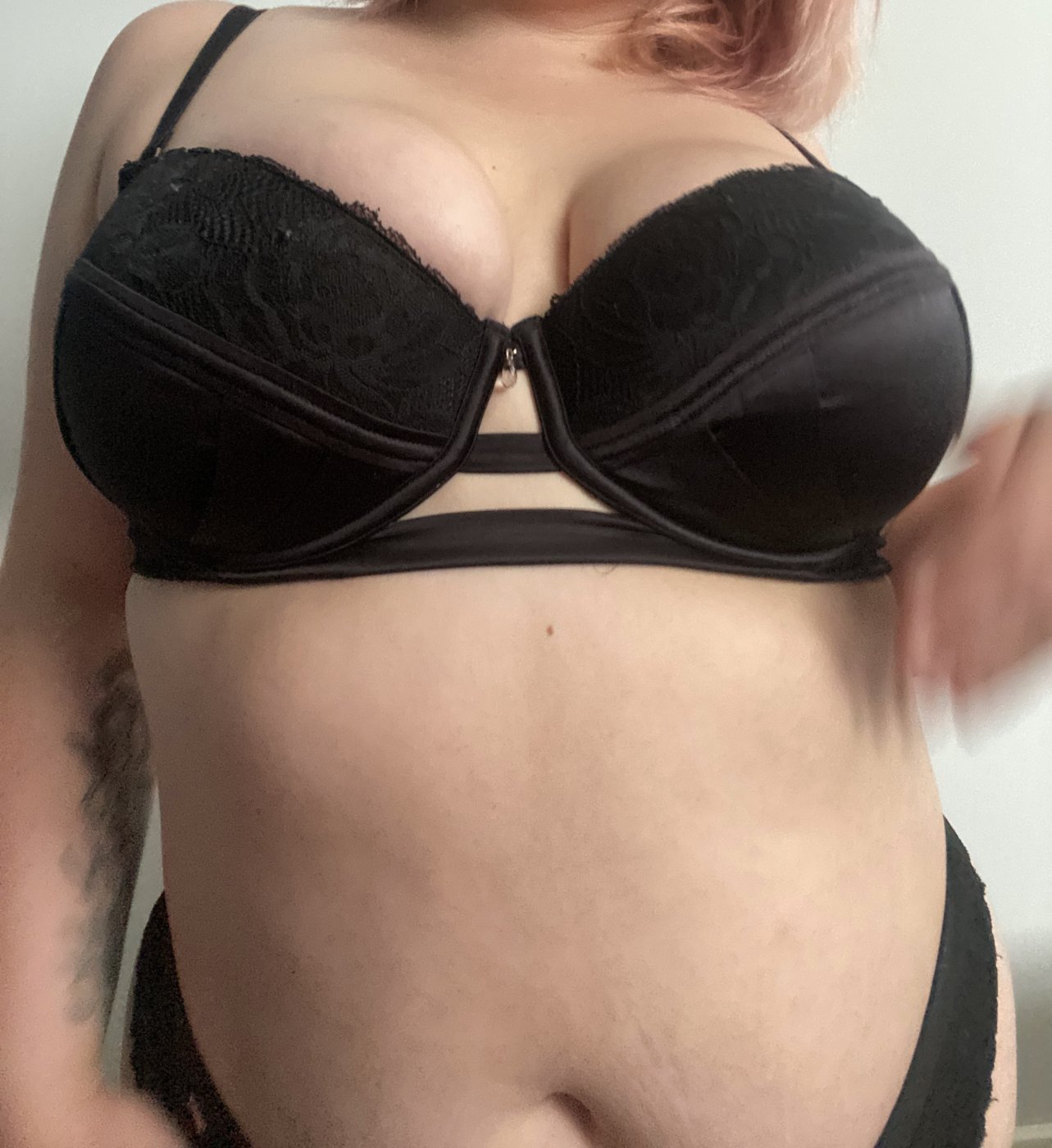Lacy black set