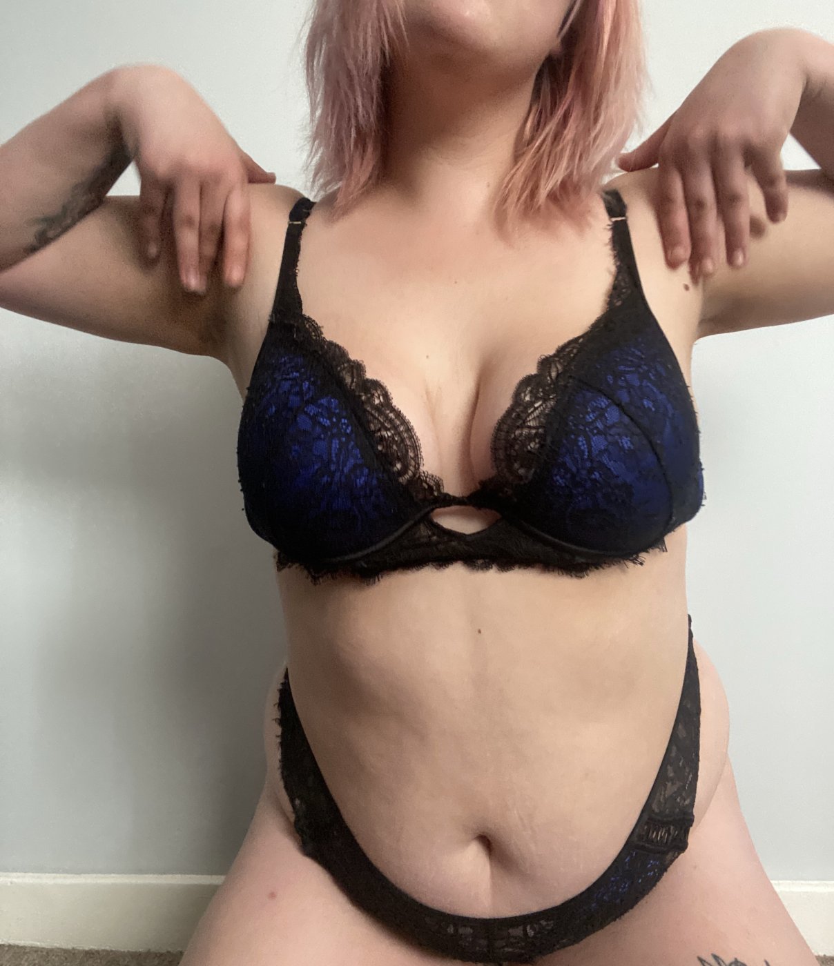 Lacy blue set
