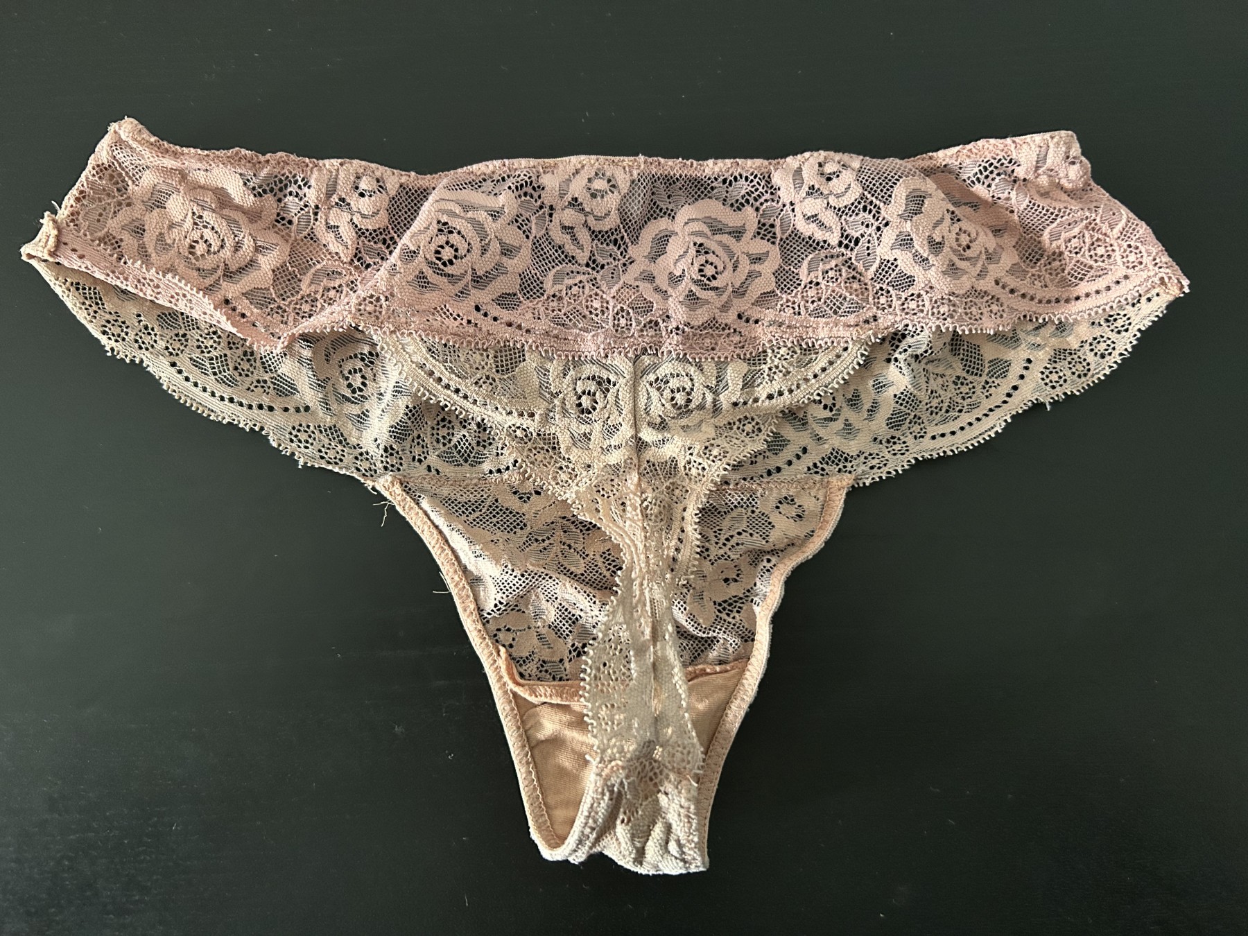 Cute Lace Thong – photo 3 of 3