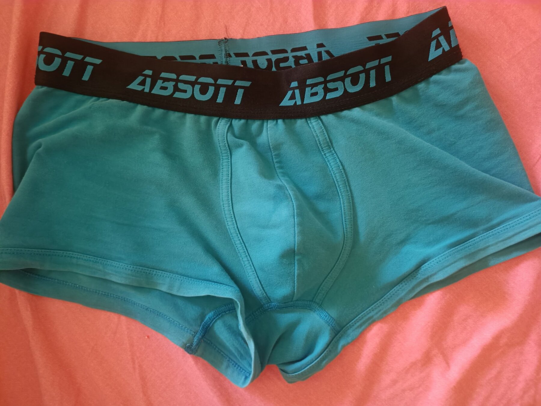 Boxer azul con sorpresa – foto 3 de 3