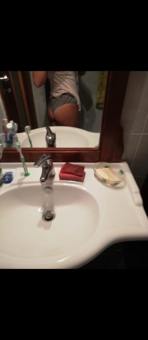 Slip ricche di umori post sesso