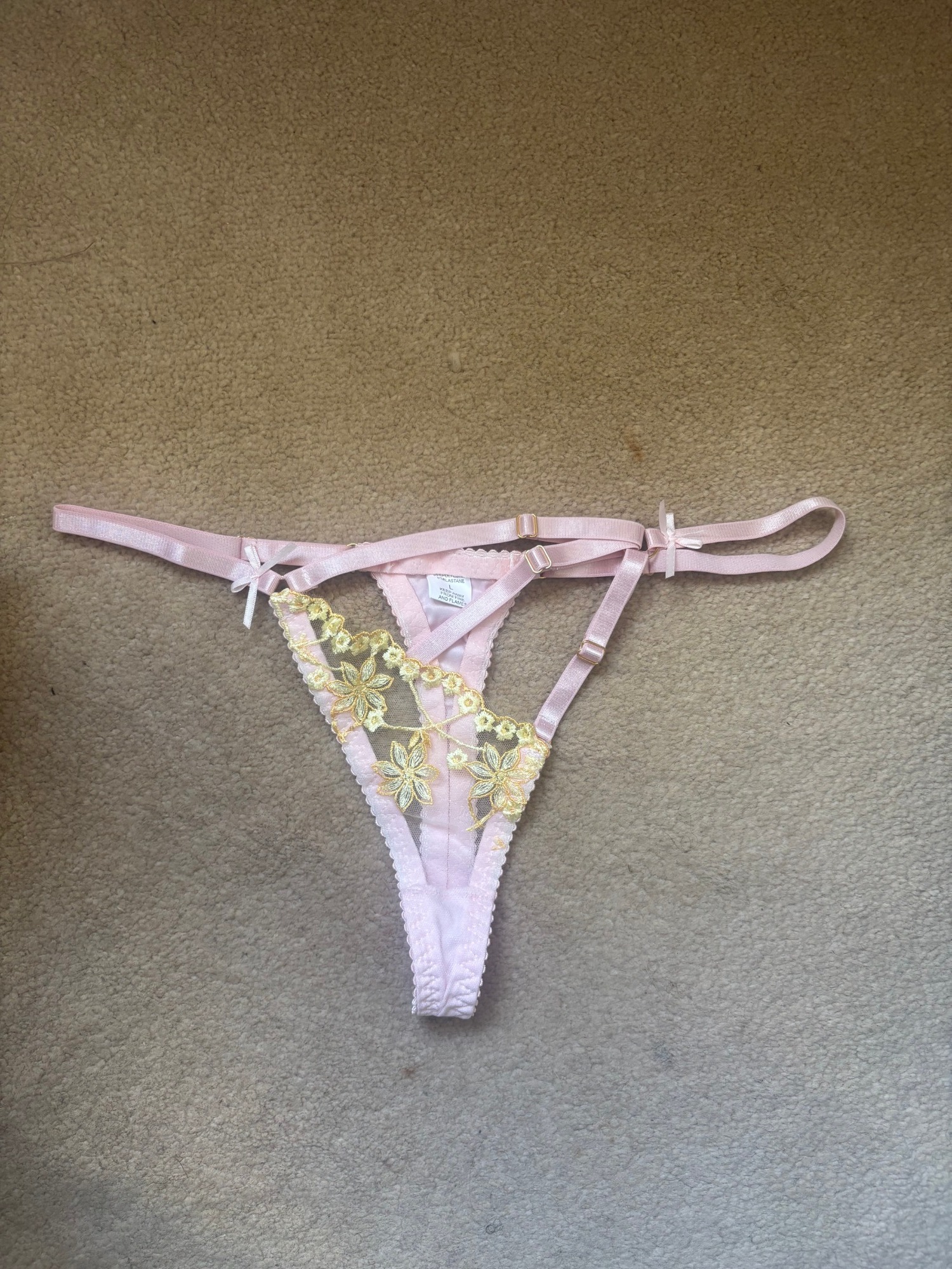 lingerie – photo 2 of 3