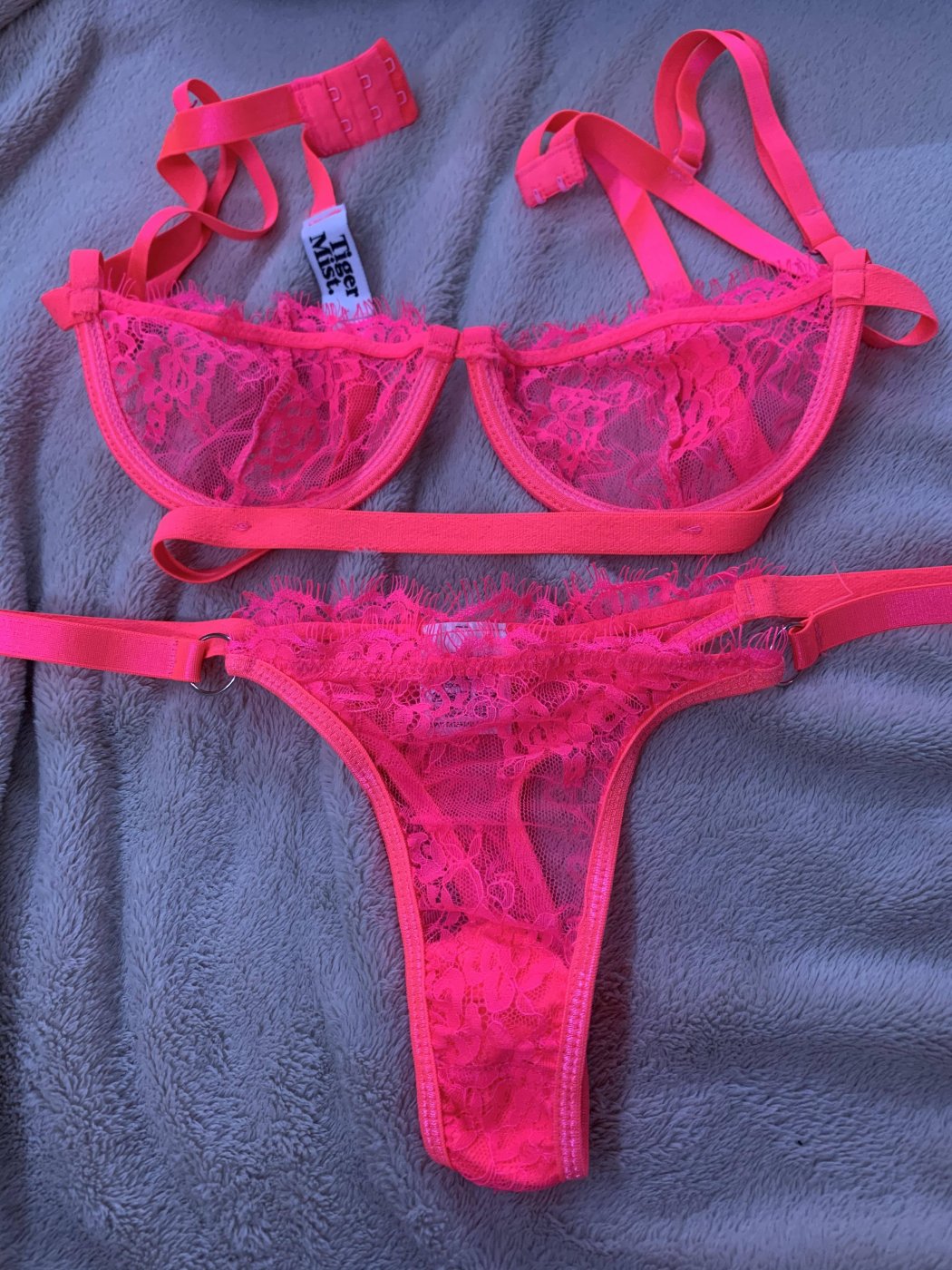 HOT pink lacey lingerie bra