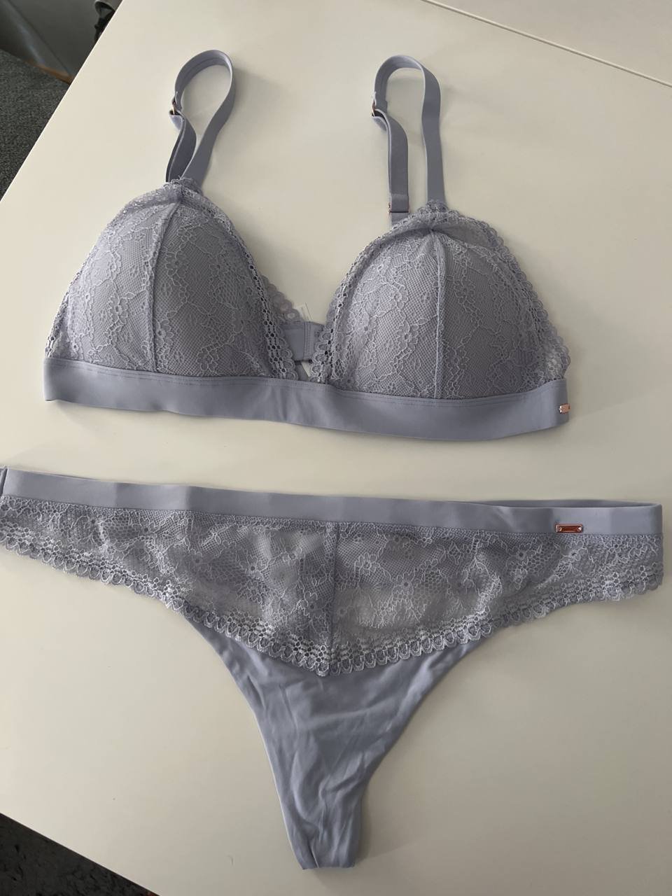 Conjunto sujetador y tanguita – foto 2 de 2