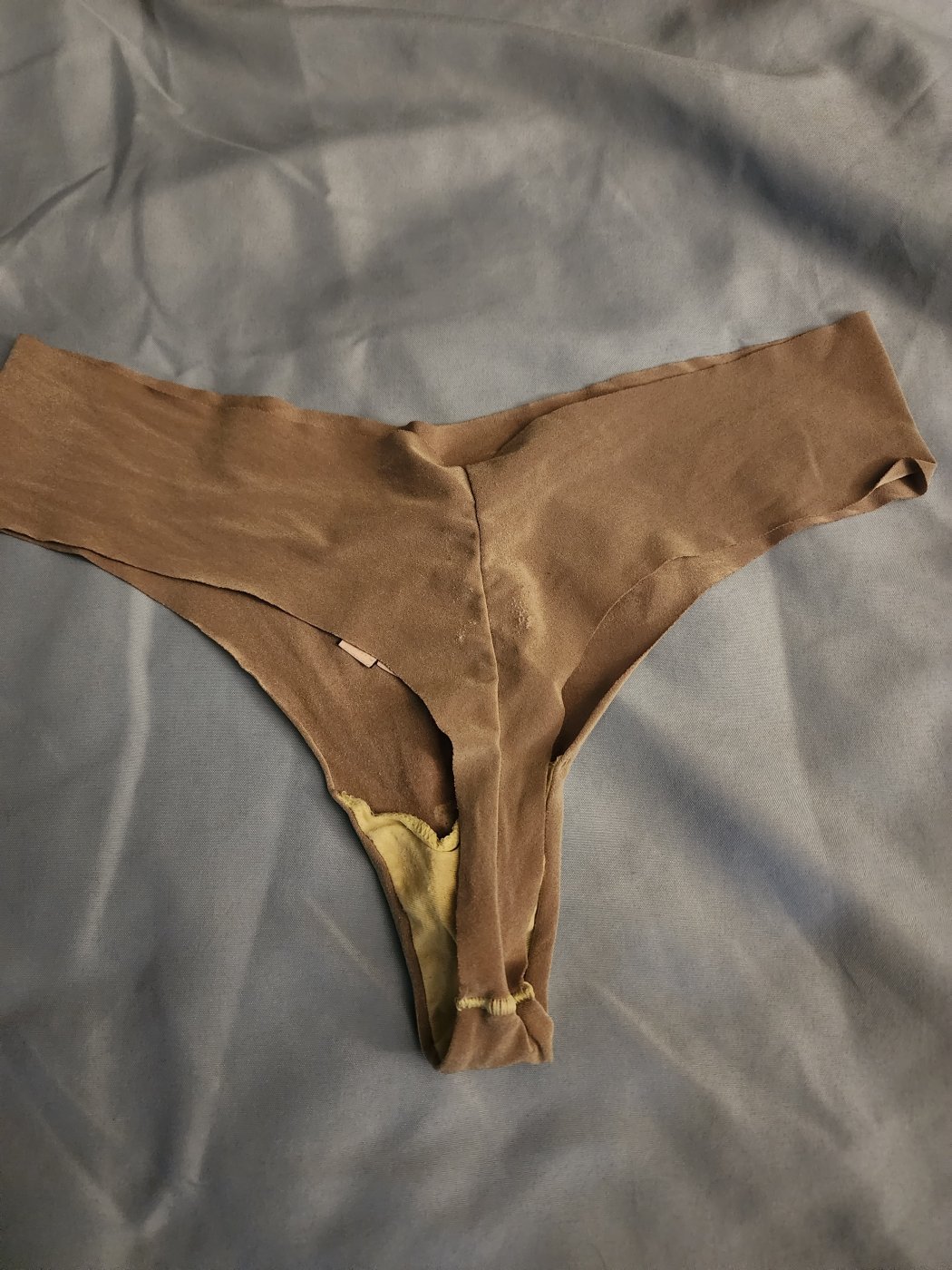 Tanga usada – foto 2 de 3