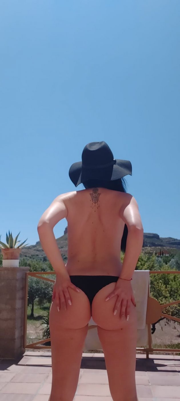 Tanga negro de Encaje – foto 3 de 3