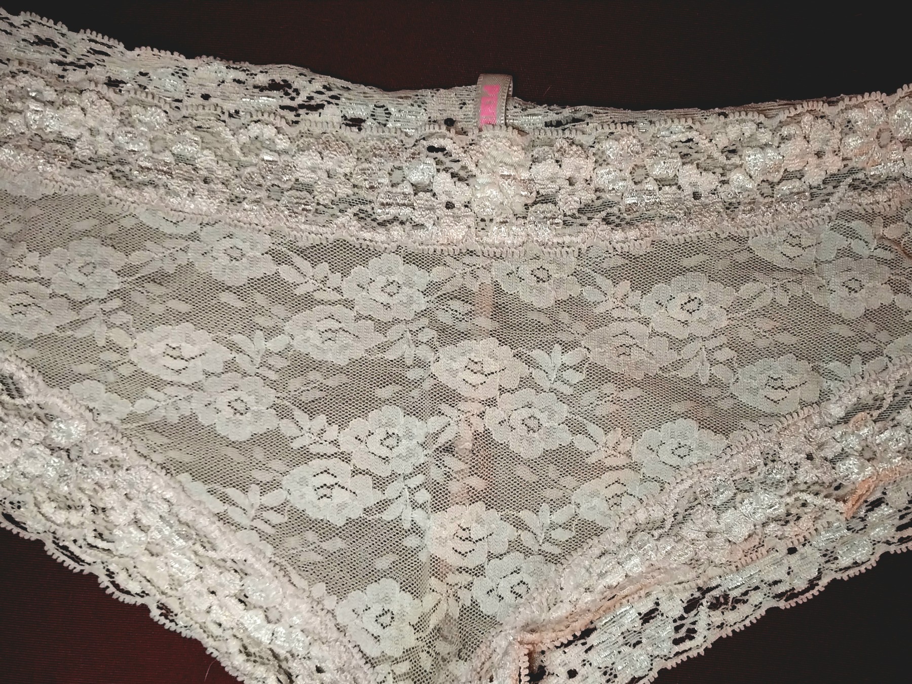 Pretty in pink double shift – photo 2 of 3