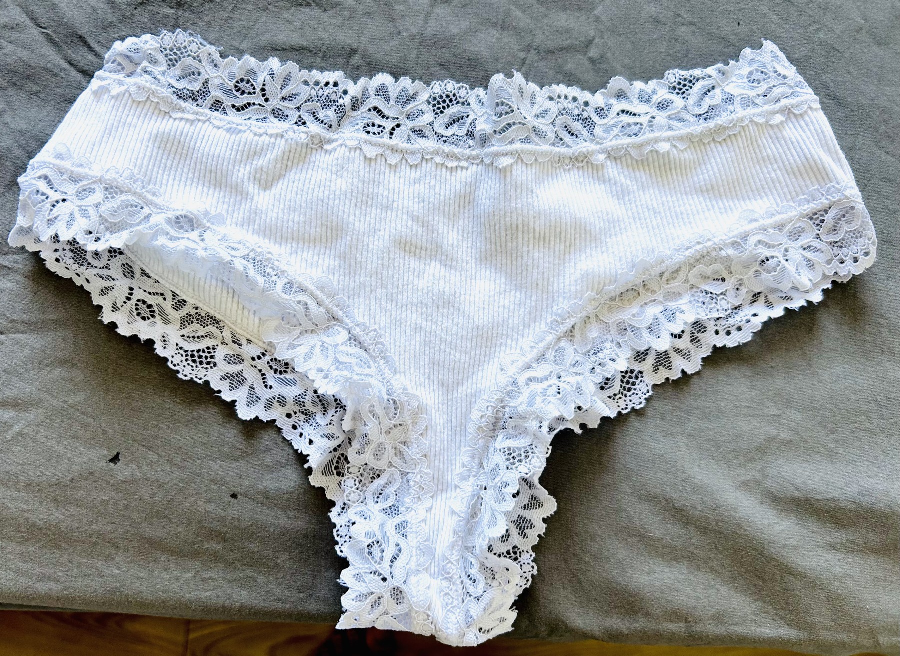 Tanga, couleur au choix – photo 2 sur 2