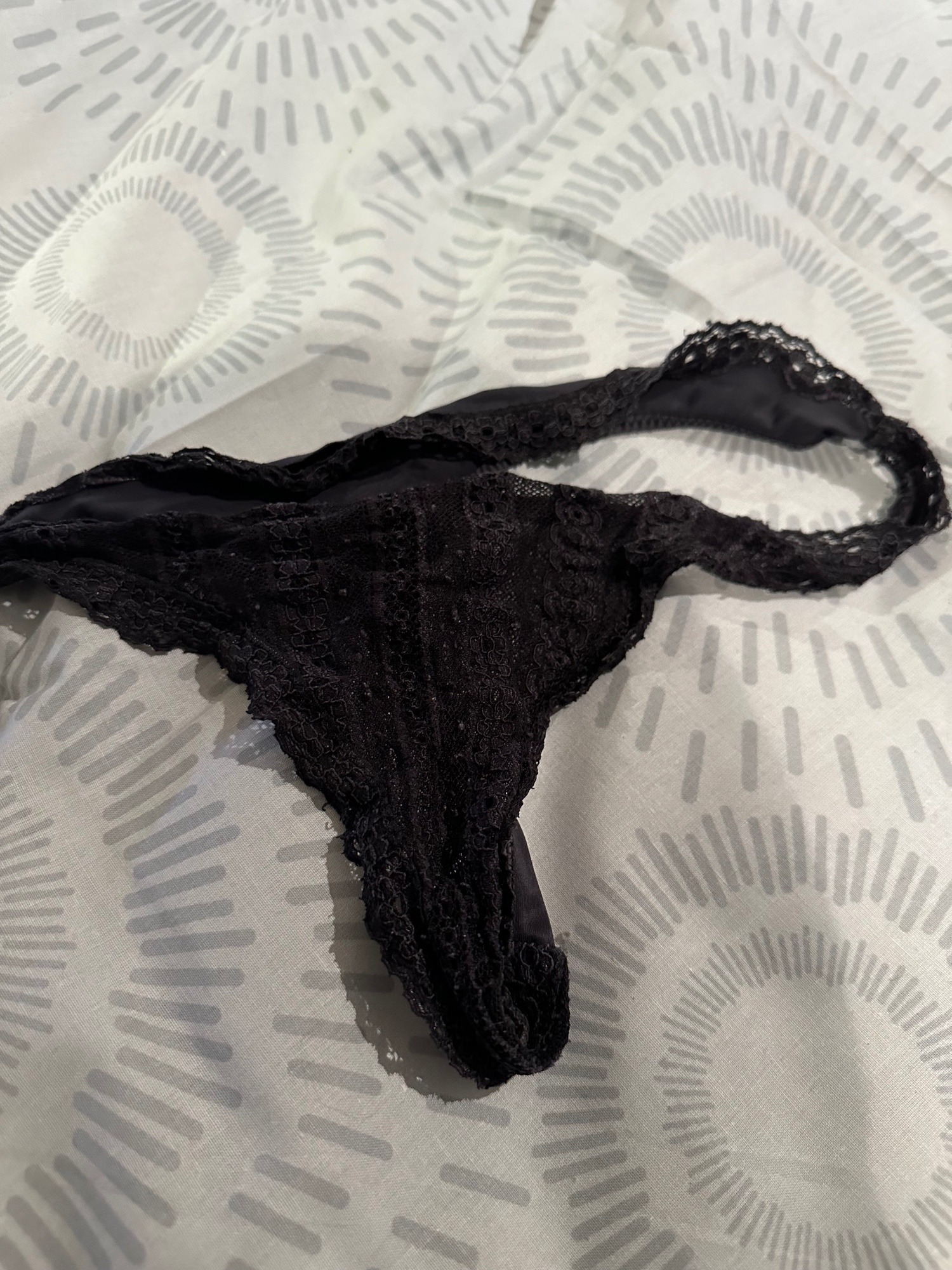Vends au choix un ou plusieurs strings portés – photo 2 sur 4