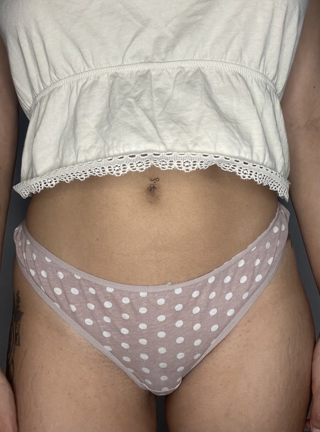 Tanguita rosa con topos