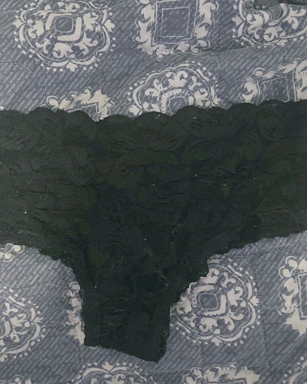 Black lace cheekster panties