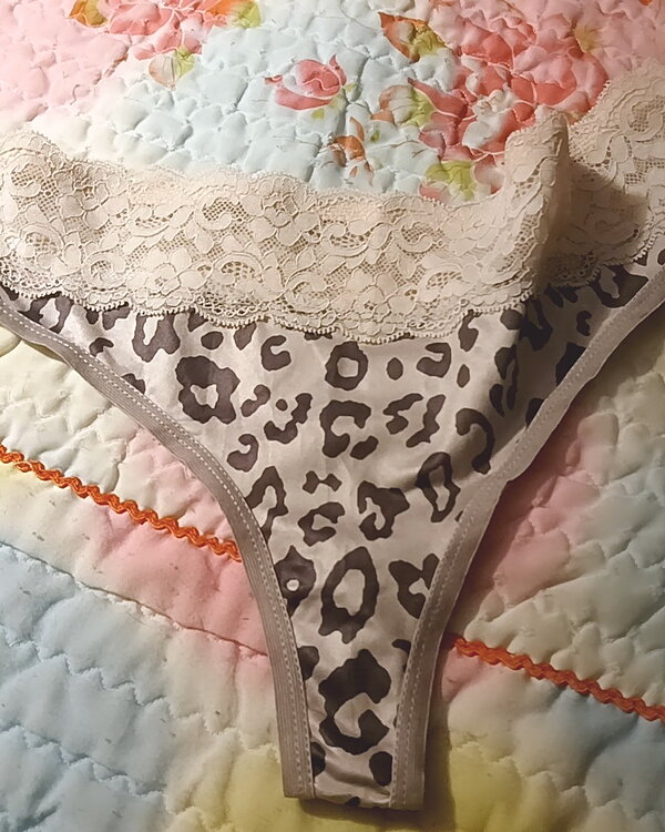 Leopard print lace