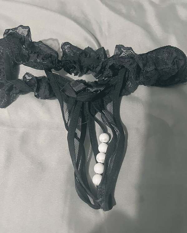 Black lace panties with pearlsI played with myself in