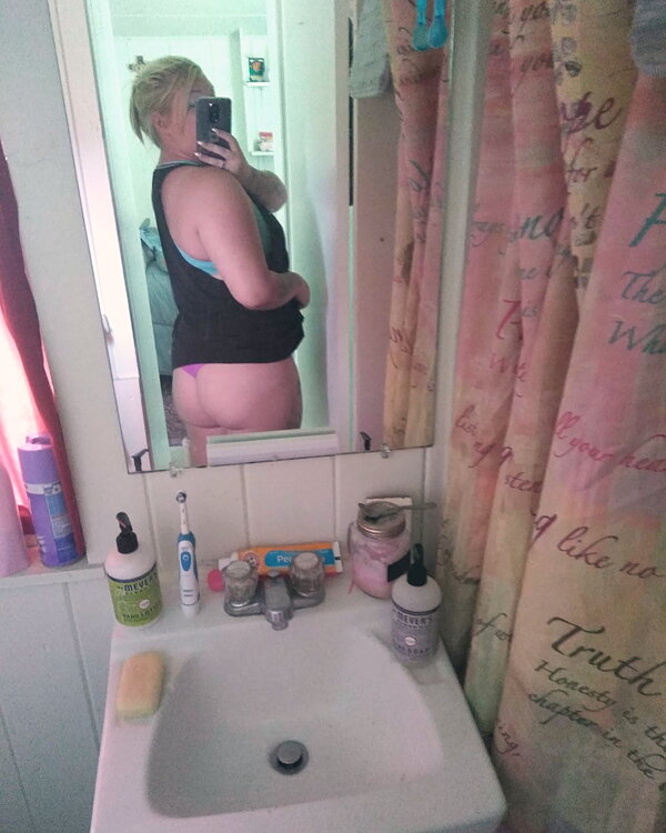 Fuscia Thong