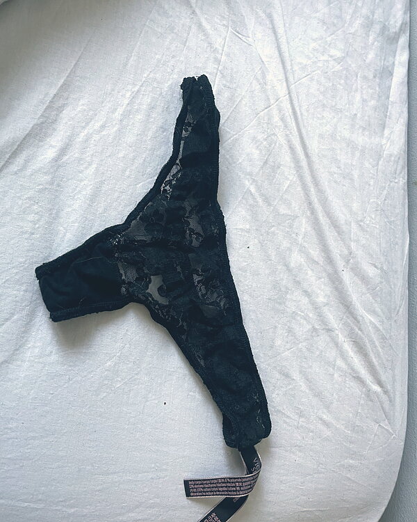 Black lace thong
