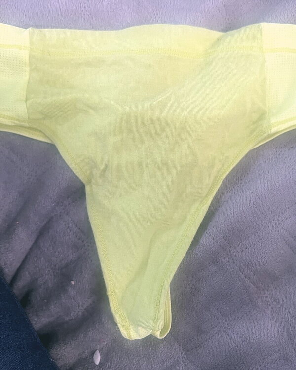 Avia neon yellowish green / small - pending
