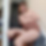 Obedient and Flirty: Cleaning in…