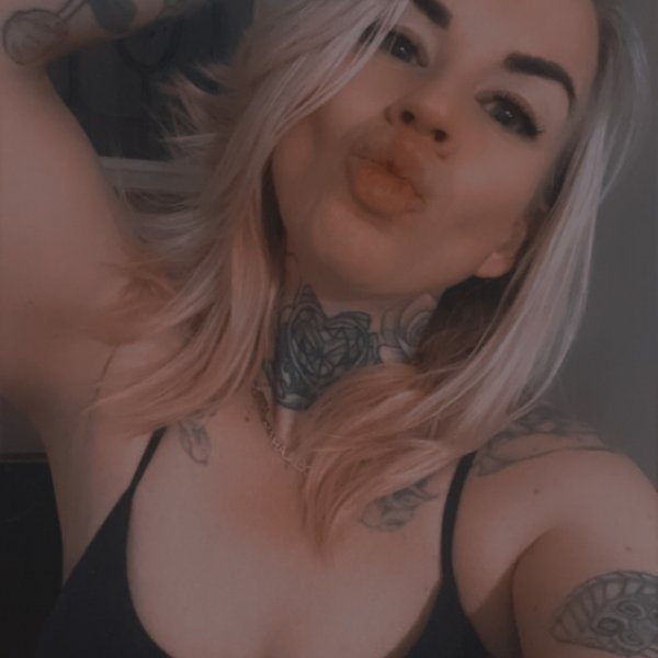 Hallieh23