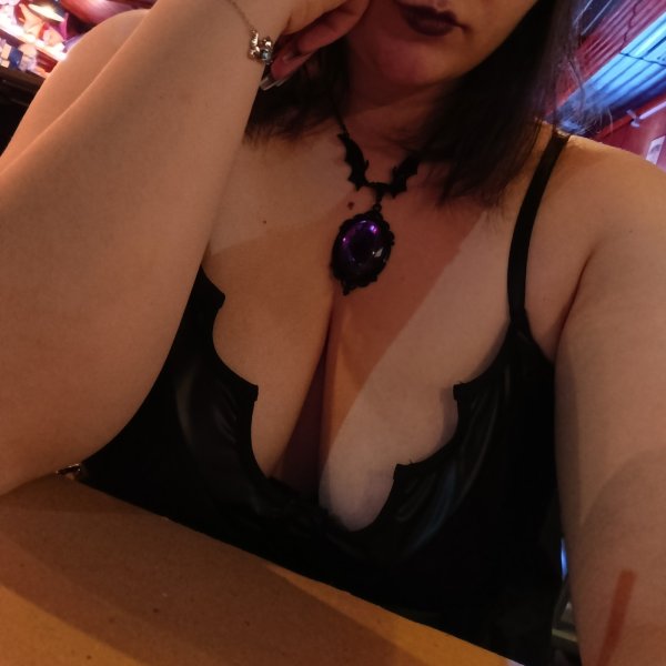 Naughty_Ayla