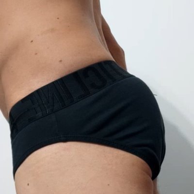 Black Cotton Tease: Guarda come le faccio sparire – foto 2 di 3