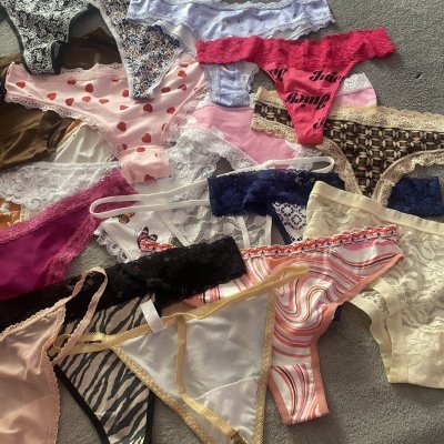 mystery panties – photo 2 of 3