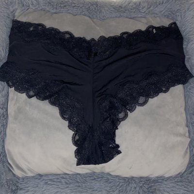 Black lace trip hipsters – photo 3 of 3