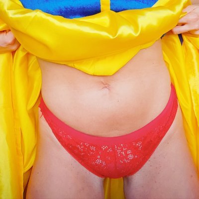Bragas de blancanieves y videollamadas fetichistas – foto 2 de 3