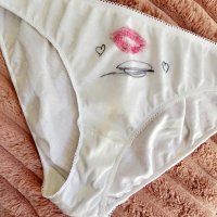 👄👄✒️culotte dédicacé et trace de…