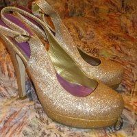 Madden girl Sparkly gold heelz