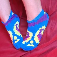 Arreglándome las uñas de los pie…