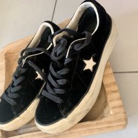 Baskets converses daim noires