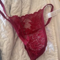 Tanga rojo