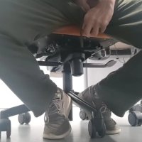 Mi m4sturbo nel mio ufficio