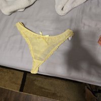 Cute yellow thong 💕