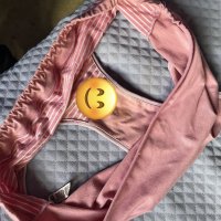 Bragas muy sucias y mal olor / D…