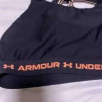 black under armour sports bra