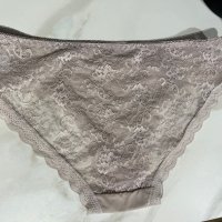 Bragas de licra con encaje