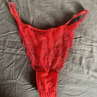 Tanga rojo