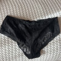 Black lace panties - 2