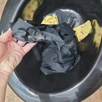 Bragas muy sucias de mi hermana🤫…