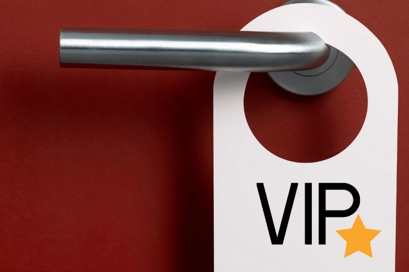 porta rossa riservata ac***** vip