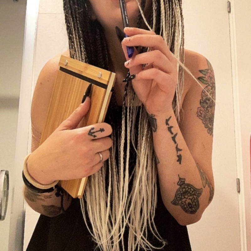 ladycannabbis